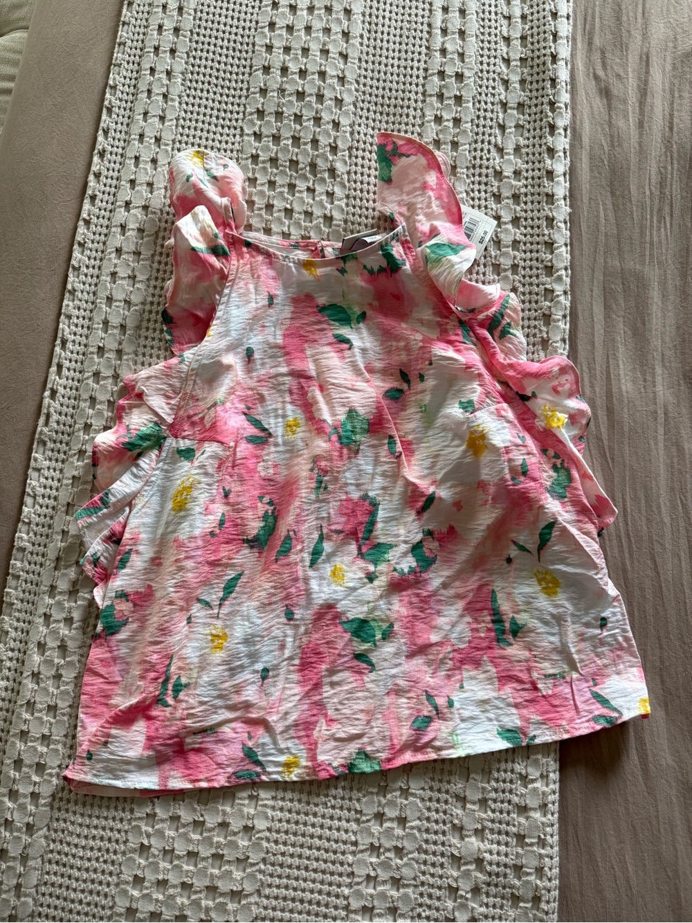 NEW a new day Pink Floral Ruffle Sleeve Blouse Size S‎